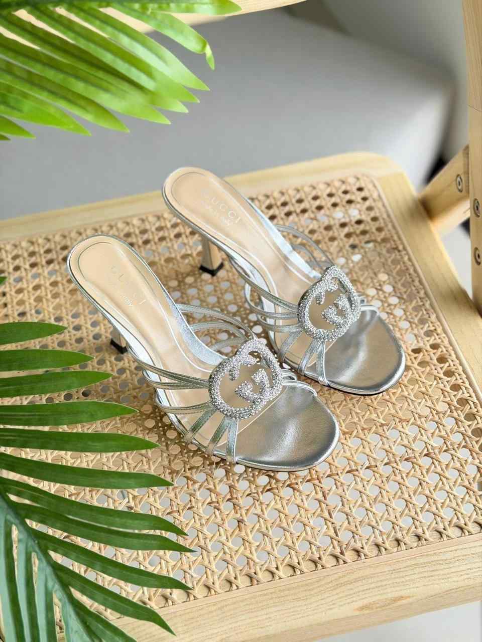 Gucci Silver Metallic Leather Crystal Interlocking G Slide Sandal Gucci Silver Metallic Leather Crystal Interlocking G Slide Sandal