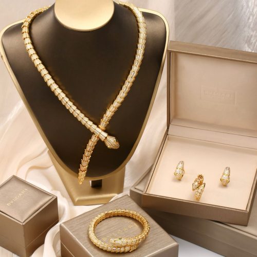 Bvlgari Serpenti Viper Necklace With Diamonds In Yellow Gold