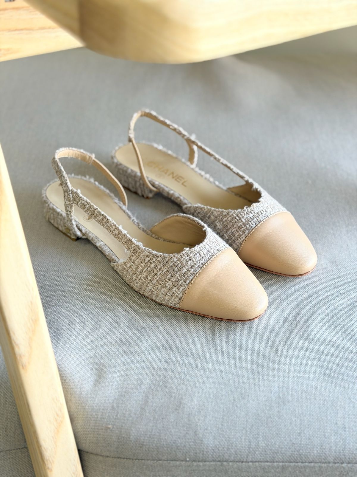 Chanel Beige Tweed Cap Toe CC Slingback Flat Pumps Chanel Beige Tweed Cap Toe CC Slingback Flat Pumps - Image 1