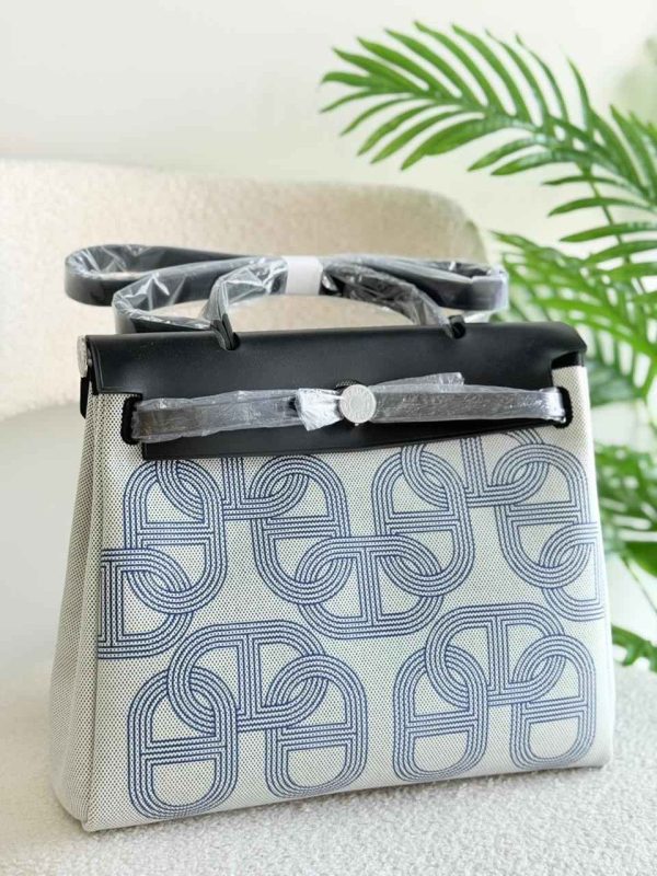 Hermès Herbag Zip 31 Black (Noir) & Ecru Canvas With Circuit H Plume Motif