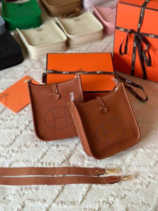 Hermes Evelyne 16 Camel Brown Bag