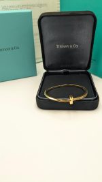 Tiffany & Co. T1 Narrow Hinged Bangle In with diamonds - Image 4