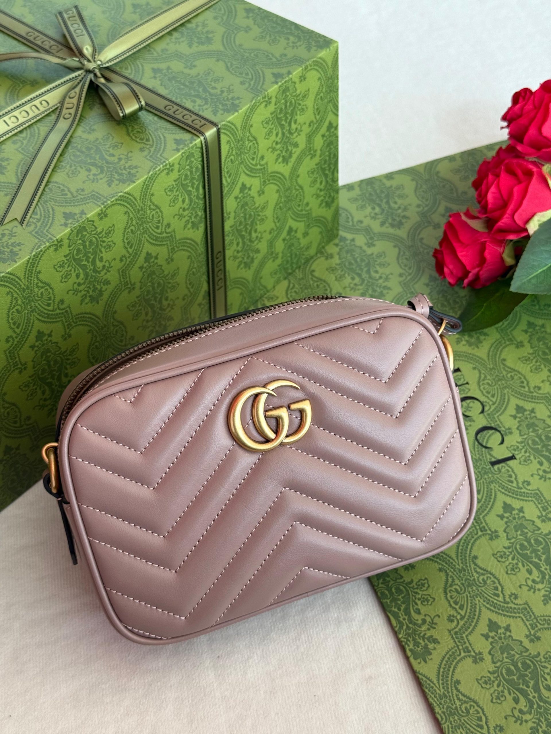 Gucci GG Marmont Small Camera Bag Pink Beige Gucci GG Marmont Small Camera Bag Pink Beige