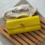 Bottega Veneta Andiamo Clutch Yellow