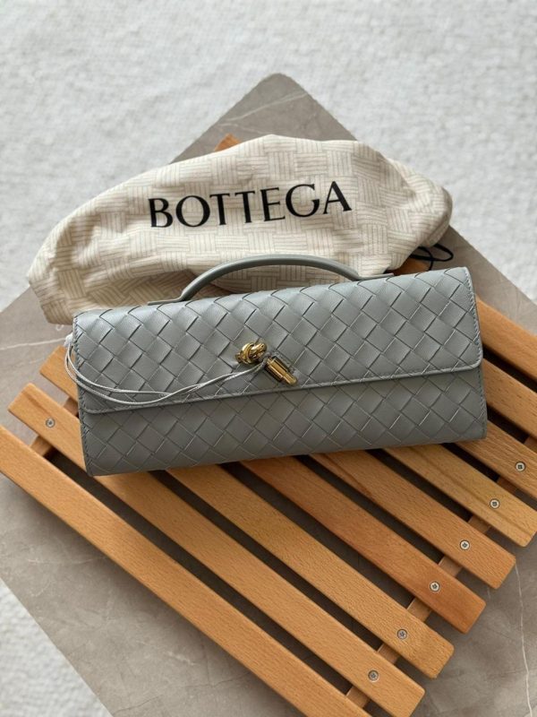 Bottega Veneta Andiamo Clutch Sterling