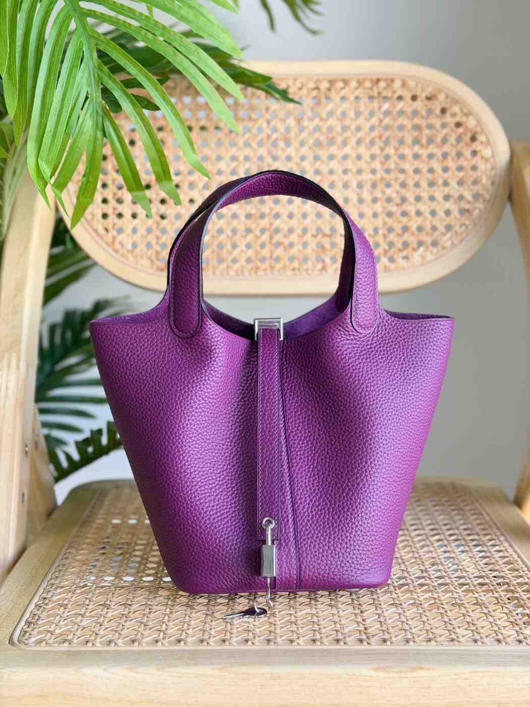 WhatsAppImage2026-04-05at10.53.57AM Hermes Picotin Lock 22 Purple
