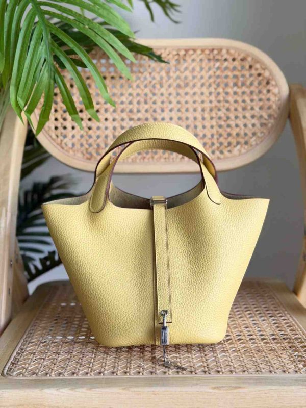 Hermes Picotin Lock 22 jaune Milton