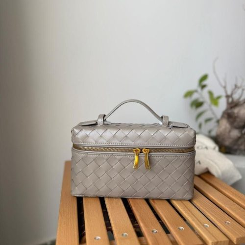Bottega Veneta Bang Bang Vanity Case Limestone