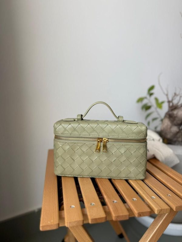 Bottega Veneta Bang Bang Light Green