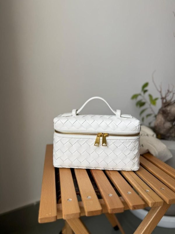 Bottega Veneta Bang Bang Sea Salt