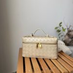 Bottega Veneta Bang Bang Vanity Ecru