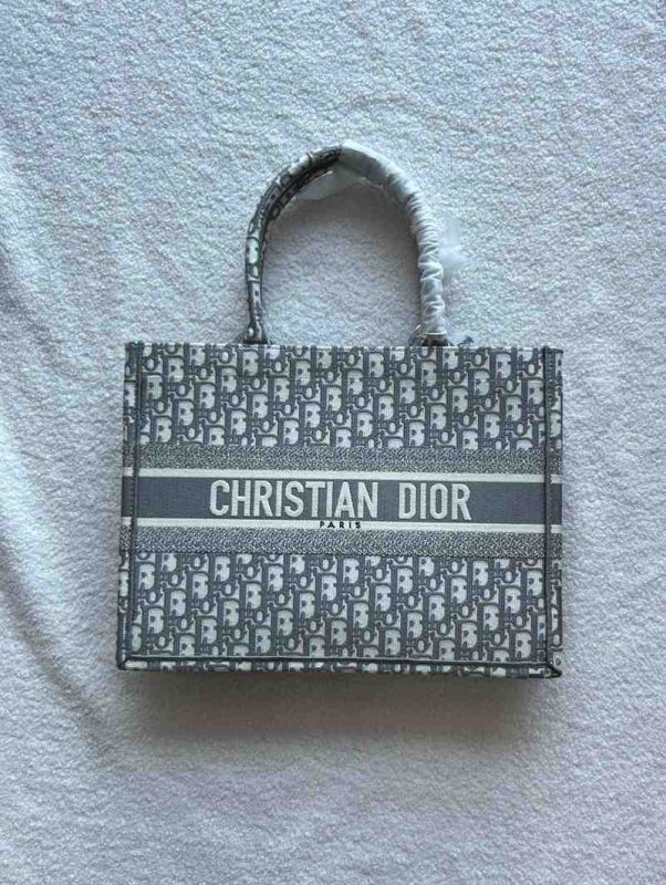 Dior Book Tote Medium Ecru and Grey Oblique
