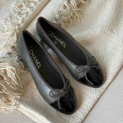 Chanel Grey And Black Lambskin Cap Toe CC Ballerina Flats