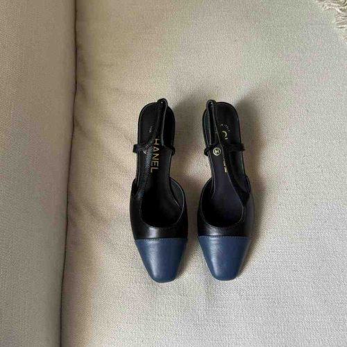 Chanel Navy and Black Lambskin Leather Slingback Pumps