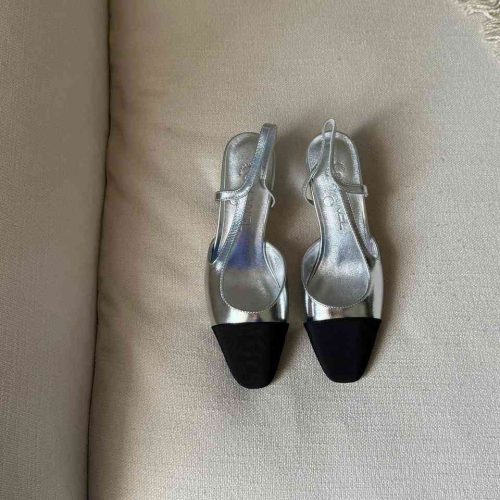 Chanel Silver And Black Metallic Lambskin Leather CC Slingback Pumps
