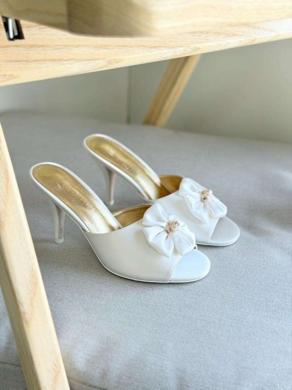Chanel White Satin Camellia Flower Pearl Detail Heels