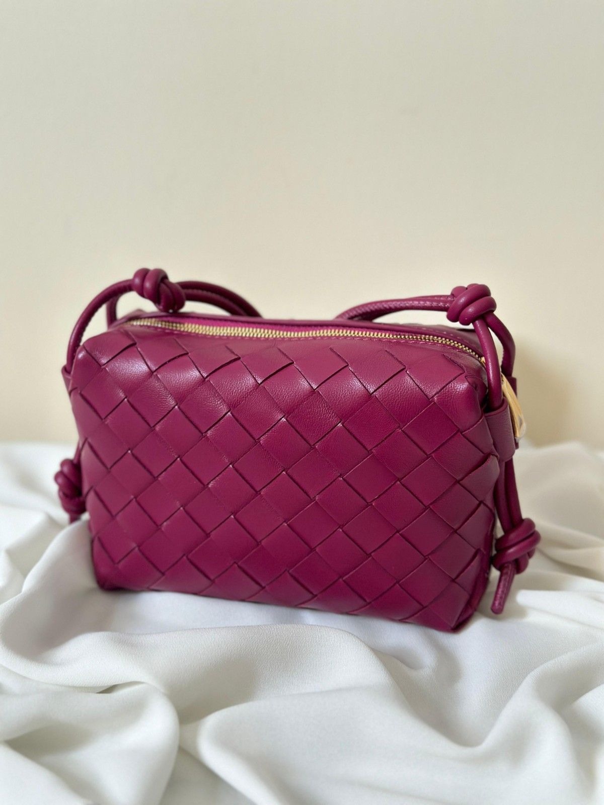 Bottega Veneta Loop Camera Mini Bag Pink Bottega Veneta Loop Camera Mini Bag Pink