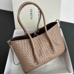 Bottega Veneta Medium Pinacoteca Pinecone Intrecciato Calfskin