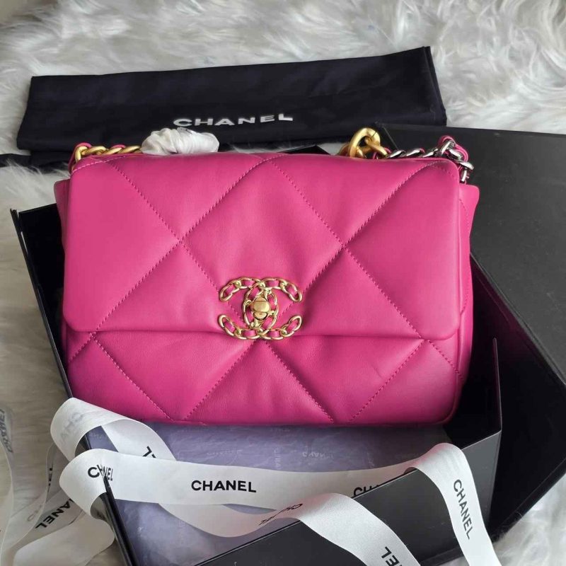 Chanel 19 Medium Pink Lambskin Leather Bag