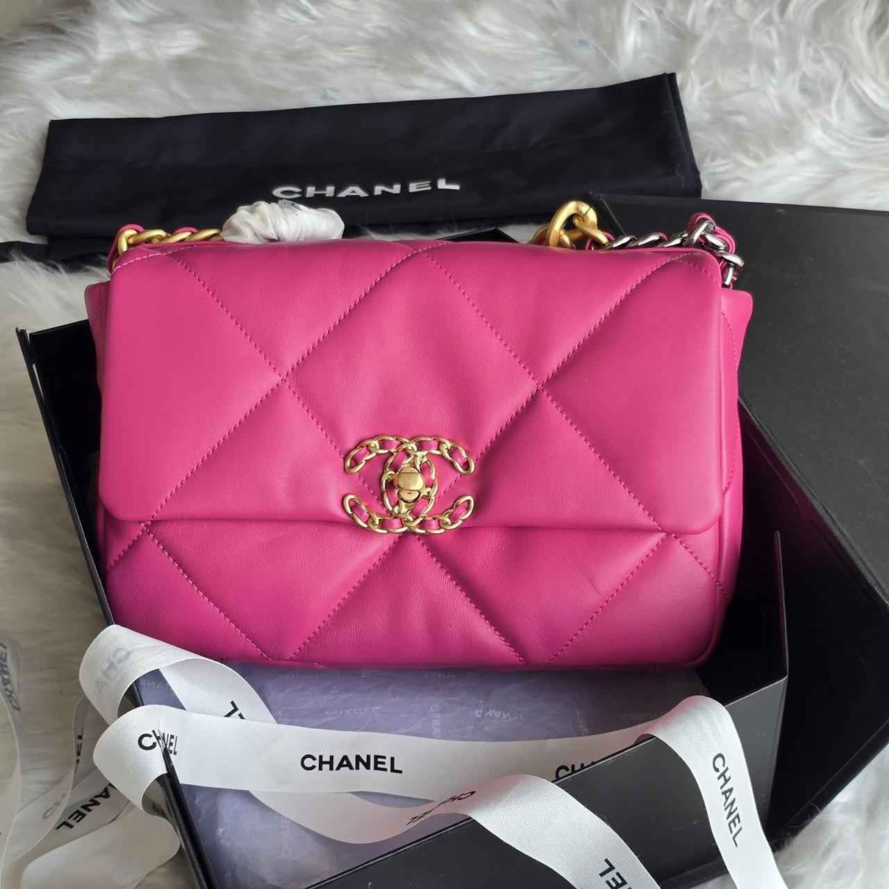 CHANEL19MediumPinkQuiltedLambskinLeatherFlapShoulderBag Chanel 19 Medium Pink Lambskin Leather Bag
