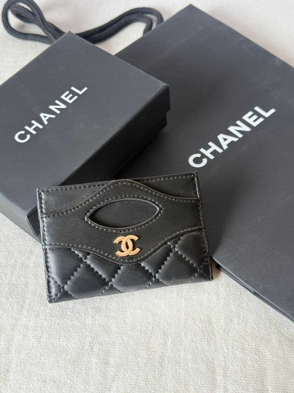 Chanel 31 Card Holder Black Lambskin Leather GHW