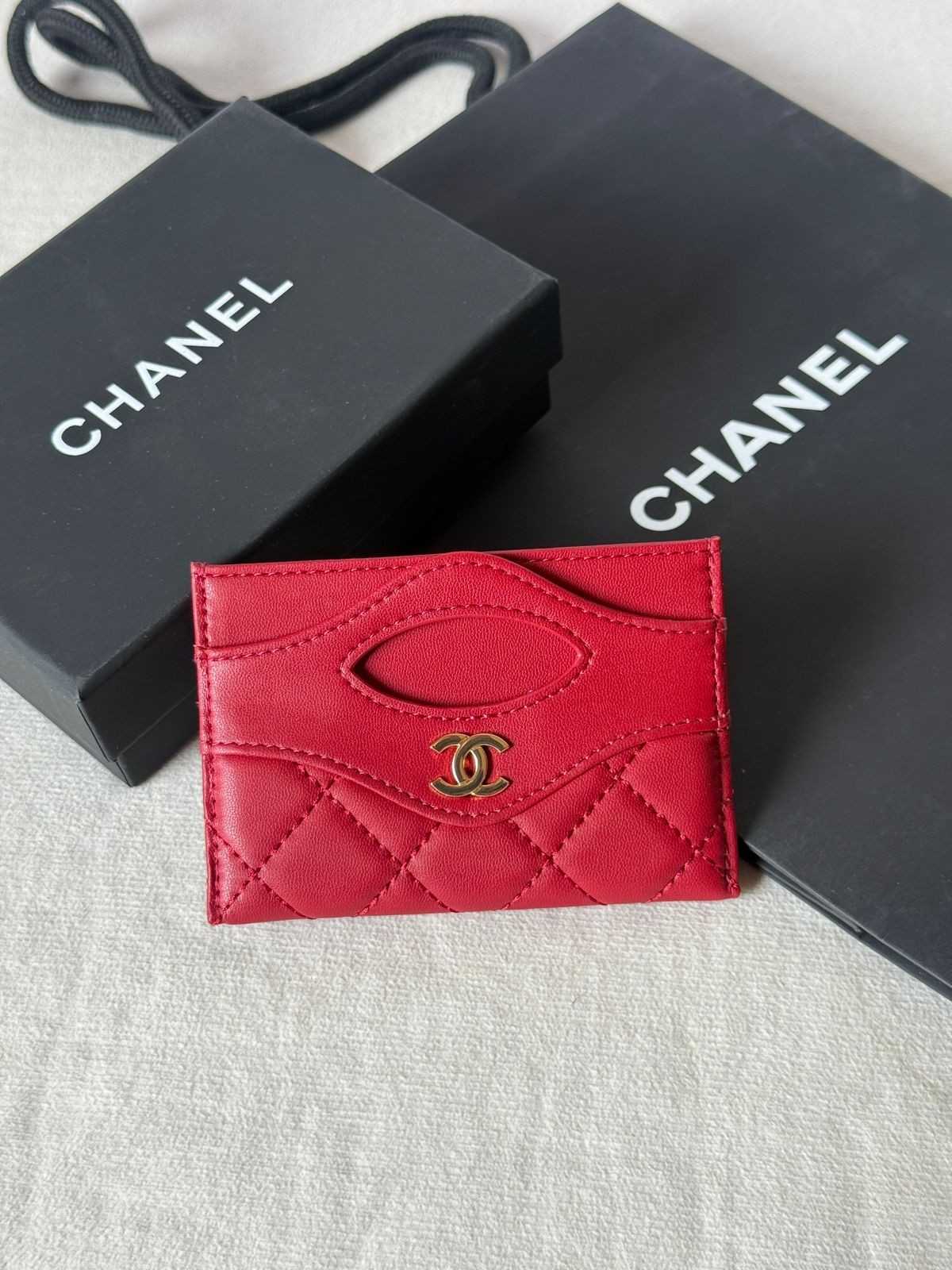 Chanel 31 Card Holder Red Lambskin Leather GHW Chanel 31 Card Holder Red Lambskin Leather GHW - Image 1