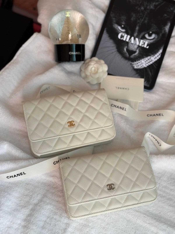 Chanel Classic Wallet On Chain White