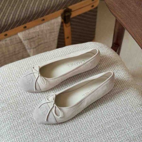 Chanel White Grey Suede CC Cap Toe Ballerina Flats