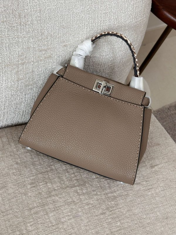 Fendi Peekaboo Mini Beige Selleria 220 Stitches