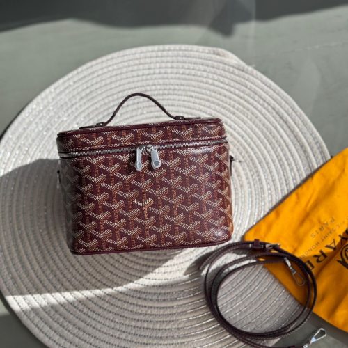Goyard Vanity Case Muse Mini Burgundy