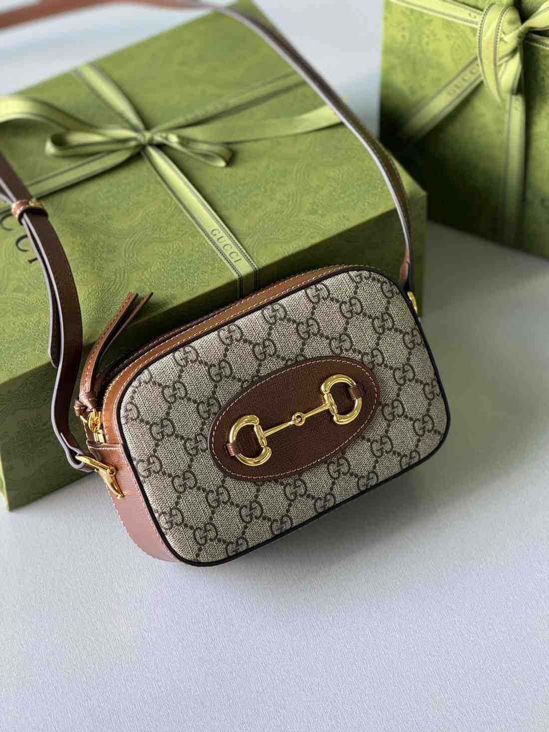 Gucci Horsebit 1955 Small Bag Beige GG Canvas Gucci Horsebit 1955 Small Bag Beige GG Canvas