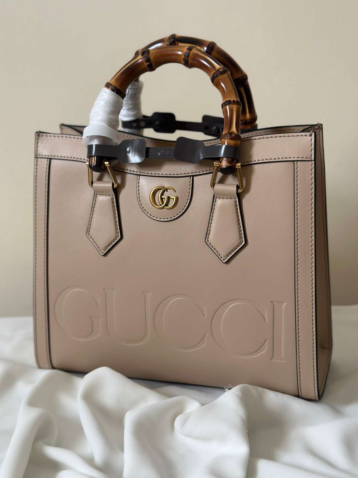 Gucci Diana Small Tote Pink Beige Gucci Diana Small Tote Pink Beige