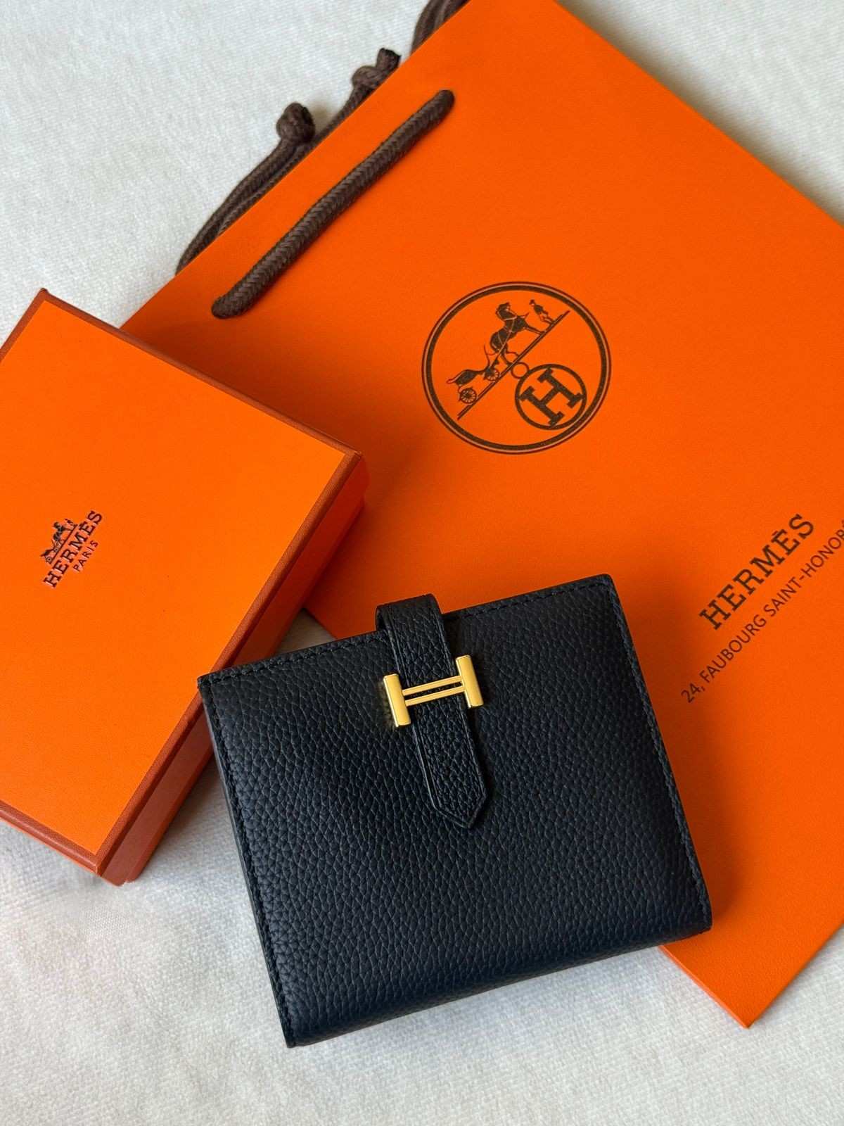 Hermes Bearn Compact Bifold Wallet In Black Epsom Leather Hermes Bearn Compact Bifold Wallet In Black Epsom Leather - Image 1