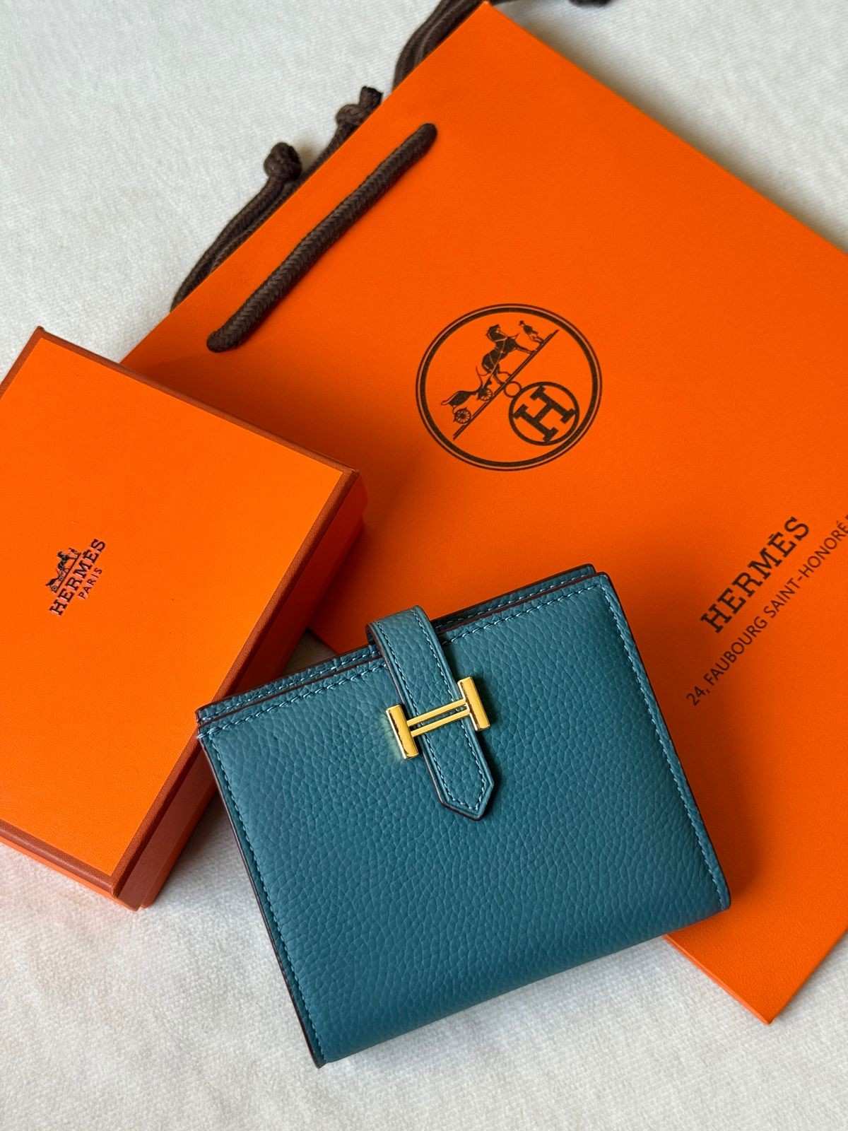 Hermes Bearn Compact Bifold Wallet In Vert Bosphore Epsom Leather Gold Hardware Hermes Bearn Compact Bifold Wallet In Vert Bosphore Epsom Leather Gold Hardware - Image 1