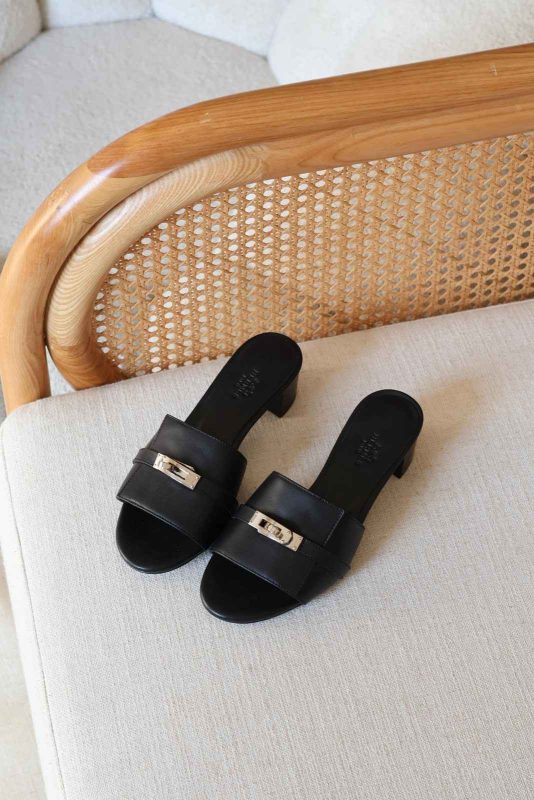 Hermes Gigi 50 Sandals In Black Calfskin Silver Kelly Buckle