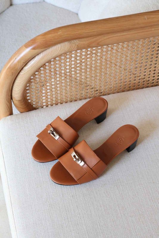 Hermes Gigi 50 Sandals In Naturel Calfskin Silver Kelly Buckle