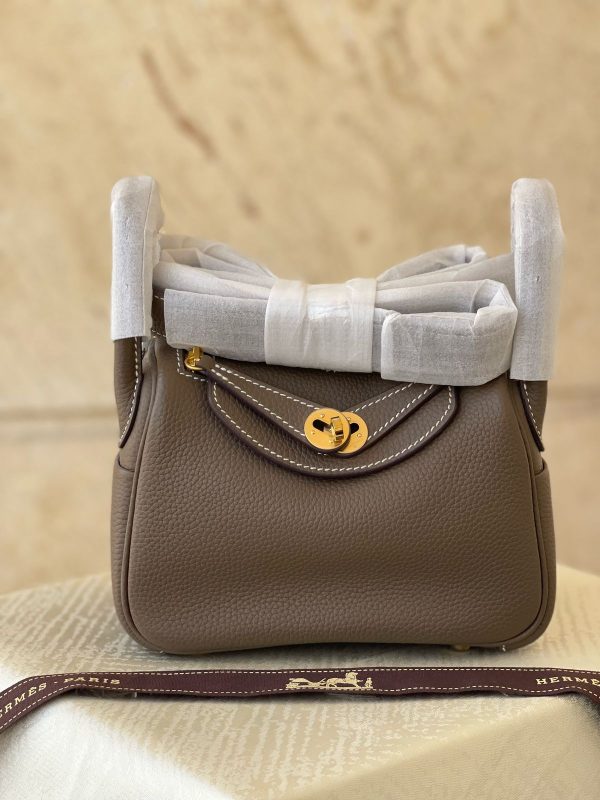 Hermes Mini Lindy Bag In Etoupe Taurillon Clemence Leather