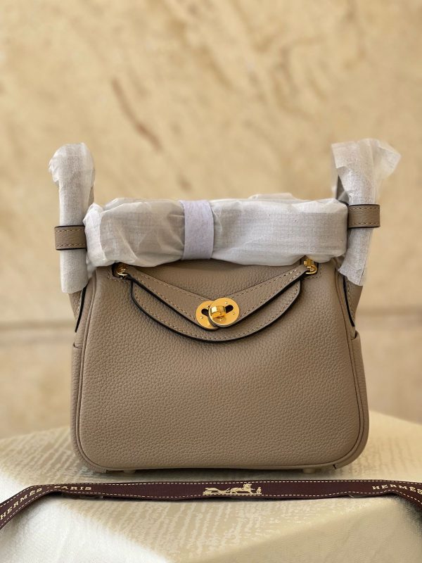 Hermes Mini Lindy Bag In Gris Asphalt Verso Taurillon Clemence Leather