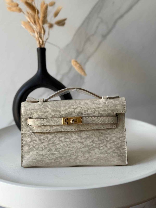 Hermes Kelly Pochette Craie Swift Leather Bag