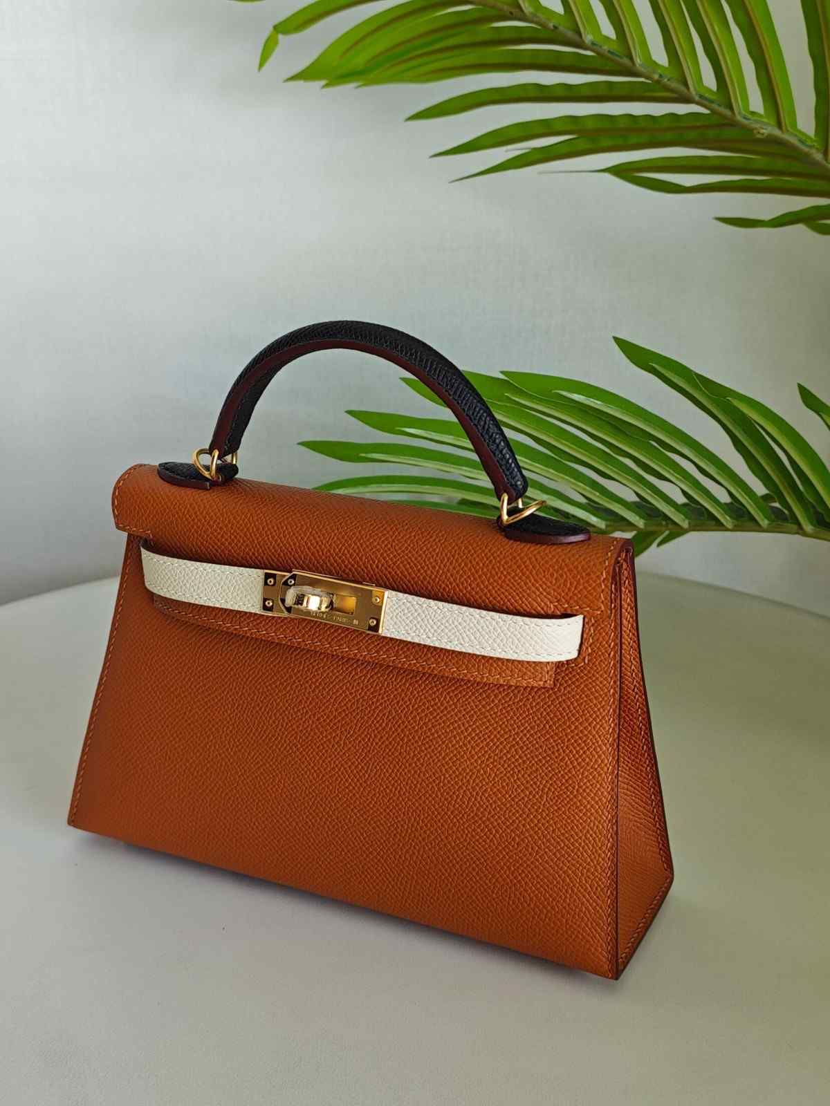 HermesMiniKellySellier20GoldNataBlackEpsomLeatherBag Hermes Mini Kelly Sellier 20 Gold & Nata Epsom Leather Bag - Image 1