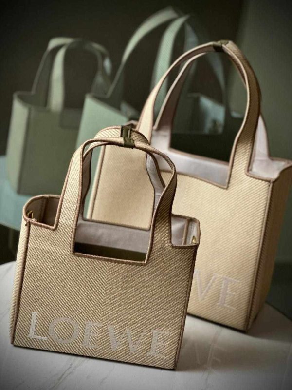 Loewe Font Raffia Tote Bag Naturel Textured