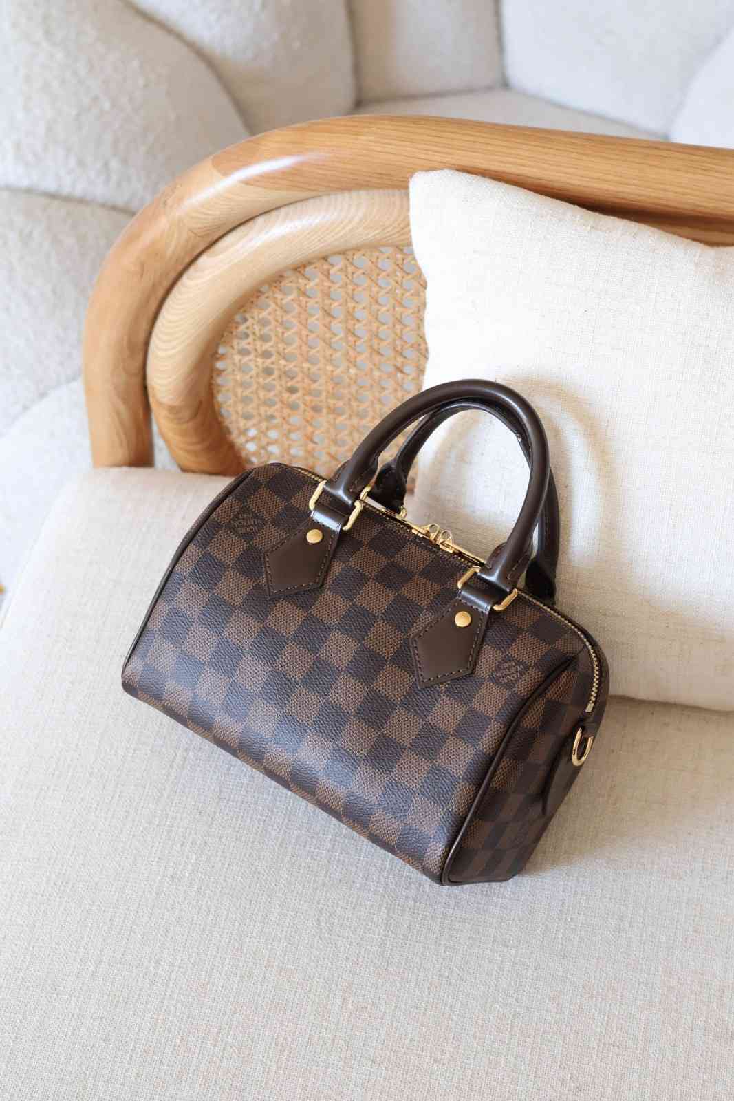 LouisVuittonSpeedy20BandouliereBrownDamierEbeneCanvasHandbag Louis Vuitton Speedy 20 Bandouliere Brown Damier Ebene Canvas Handbag - Image 1