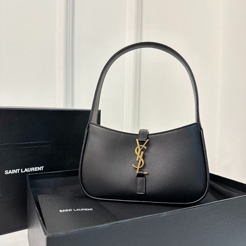 YSL Shoulder Bag Le 5 A 7 Black