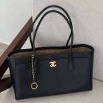 Chanel 26S Calfskin Cerf Small Shooping Tote In Black
