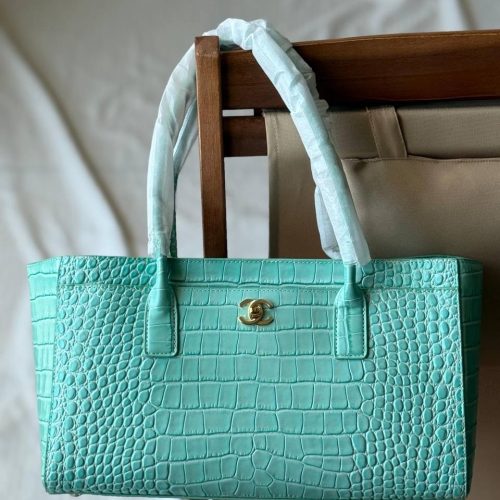 Chanel 26S Small Cerf Shopping Bag Green Croc Embossed Calfskin