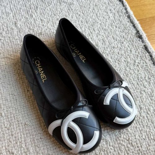 Chanel Lambskin Quilted CC Cambon Ballet Flats In Black