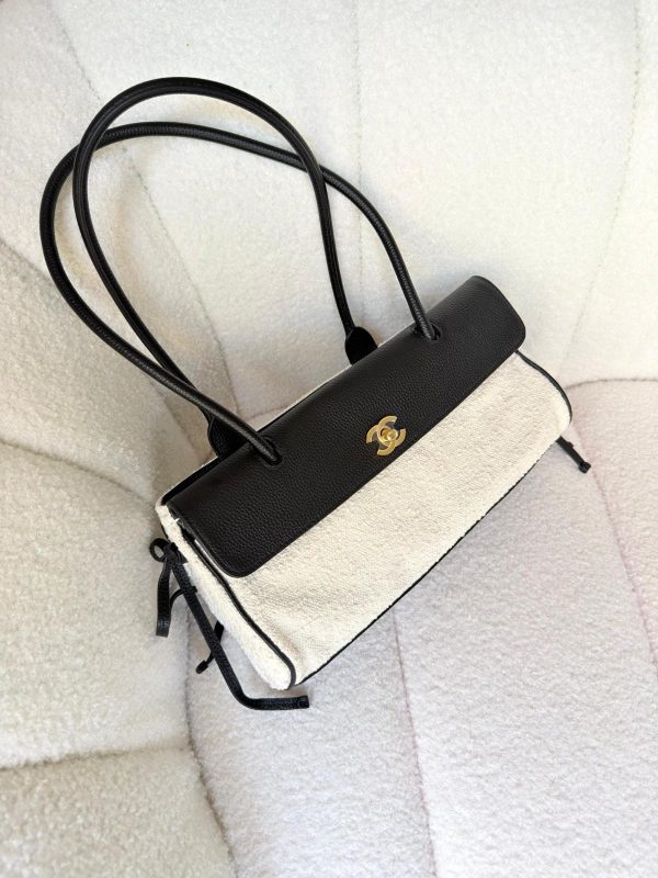 Chanel Small Urban Essential East-West Tote Bag Black Calfskin & White Bouclé Tweed