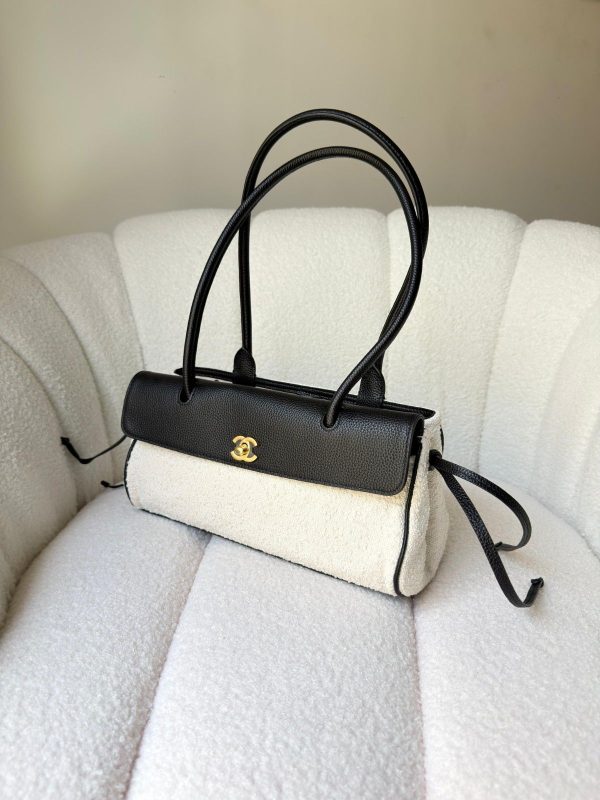 Chanel Small Urban Essential East-West Tote Bag Black Calfskin & White Bouclé Tweed