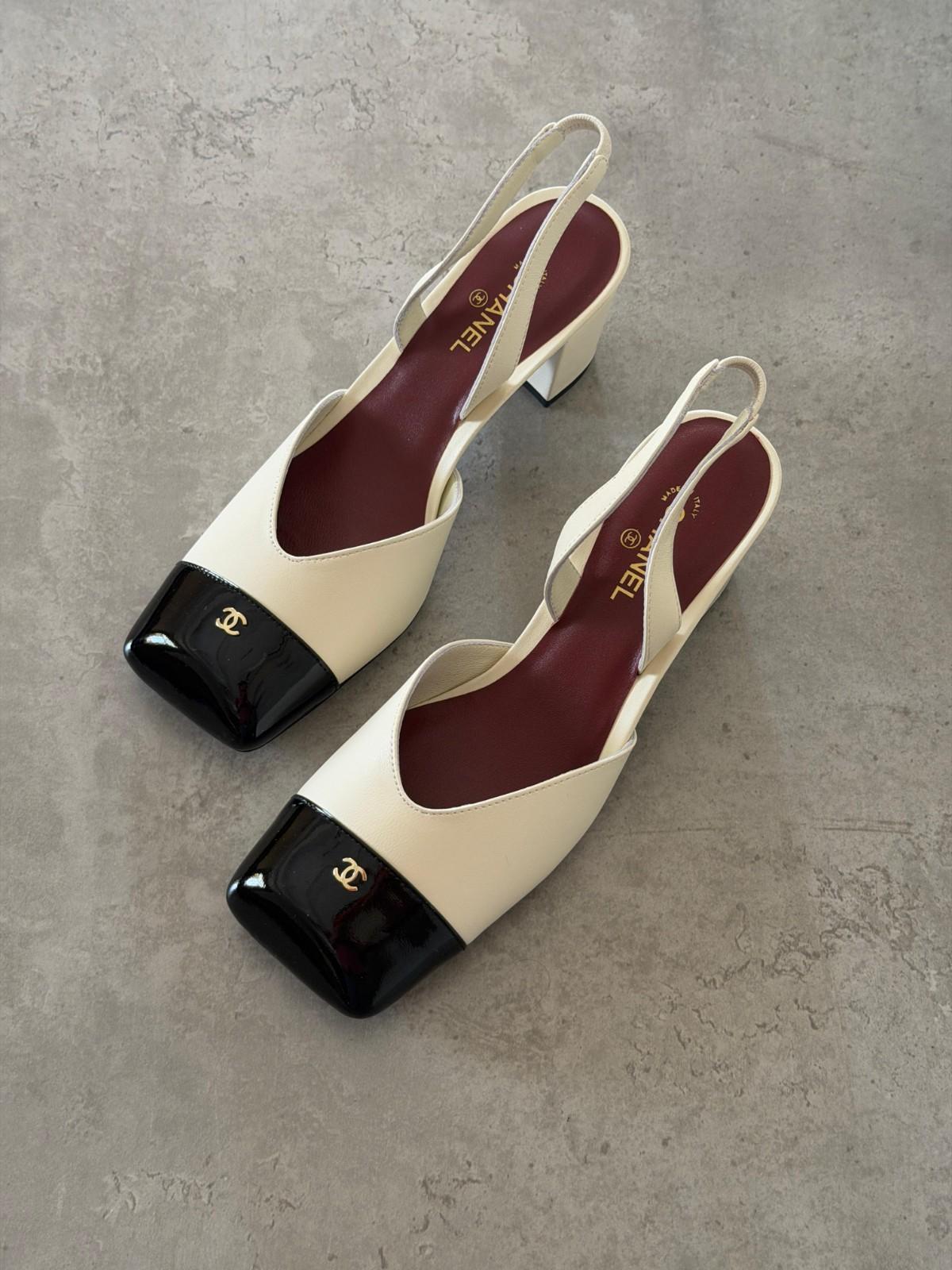 Chanel White Leather Slingback Heels With Black Cap Toe And Block Heel Chanel White Leather Slingback Heels With Black Cap Toe And Block Heel
