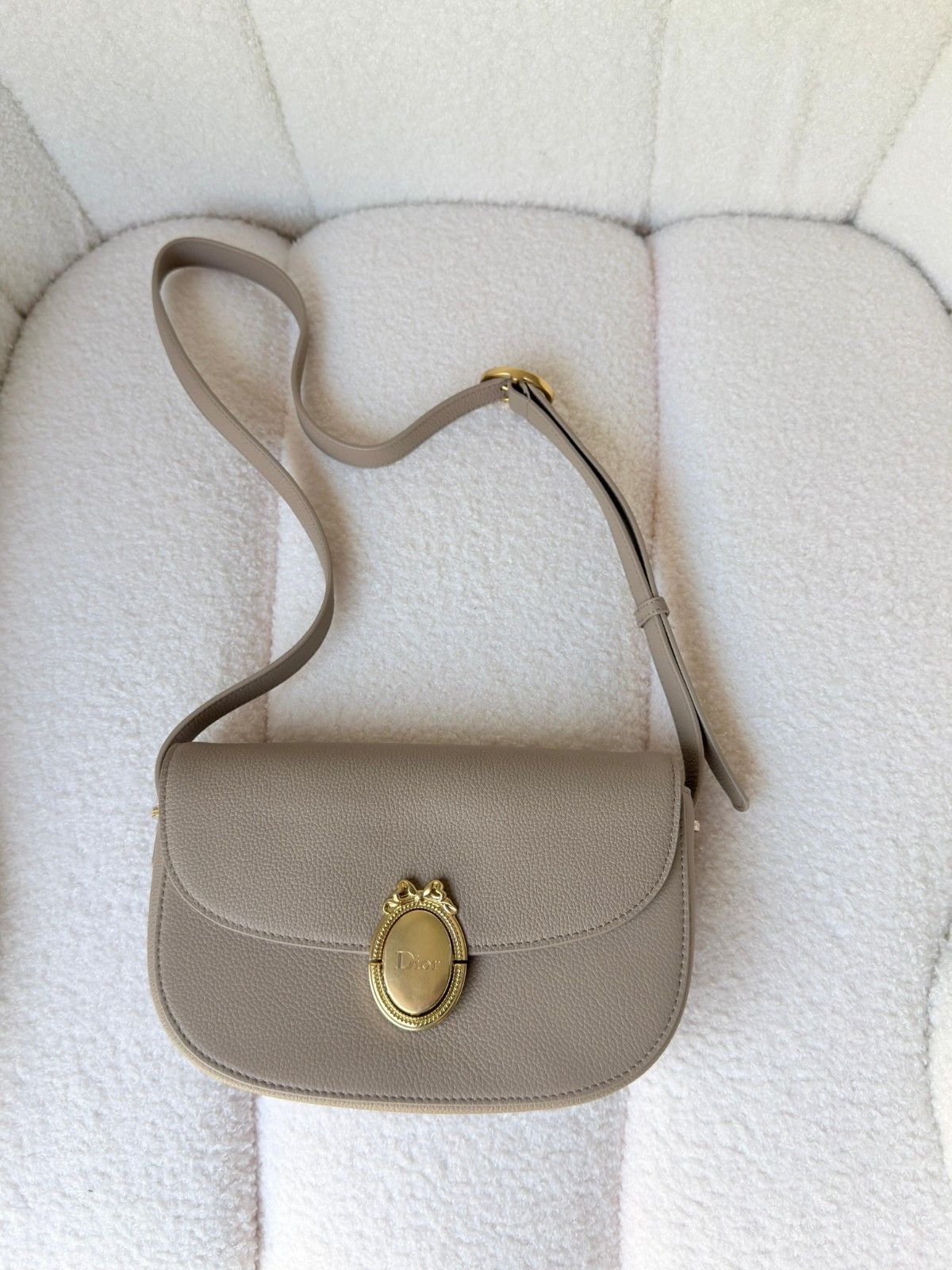 Dior Medium Beige Medaillon Flap Bag Grained Calfskin Dior Medium Beige Medaillon Flap Bag Grained Calfskin